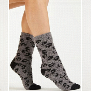 Z supply 2pk cozy fluffy lounge socks, size OS, bk & grey leopard print, BK grey